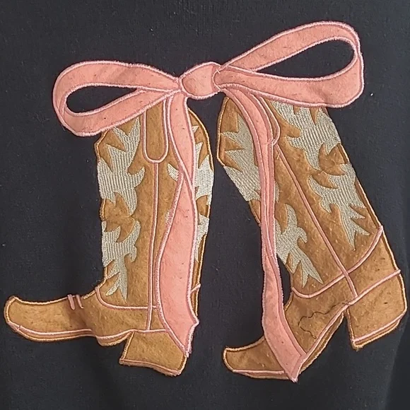 Threaded Leaf Cowboy Boots Black Sweater with Pink Boot Design Size S - Picture 2 of 8